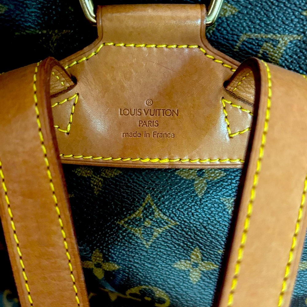 Louis Vuitton back pack - Picture 3 of 3